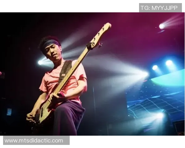 马力克的传奇人生与不屈精神探索他在音乐与人生中的辉煌成就