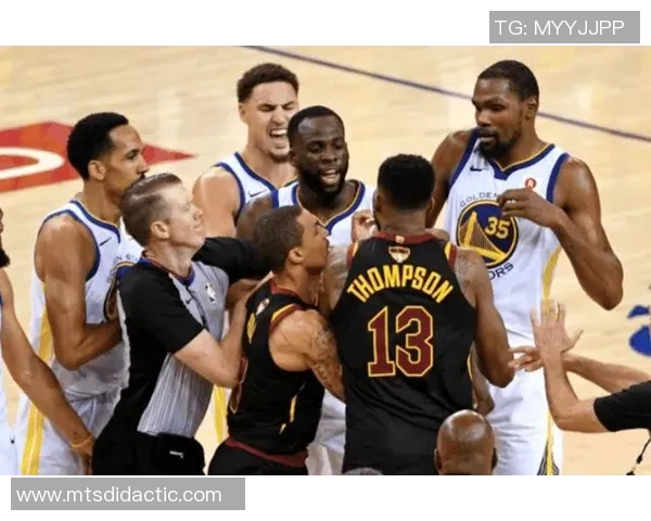 国王与火箭激战回顾NBA精彩录像全程回放与分析