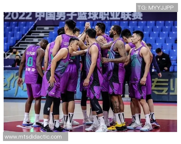 韩队队与日本队的激烈对决展现足球魅力与团队精神的巅峰对抗